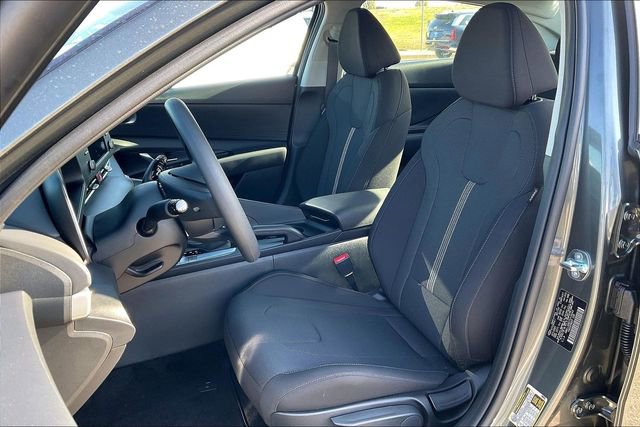 New 2026 Hyundai Elantra SE image 9