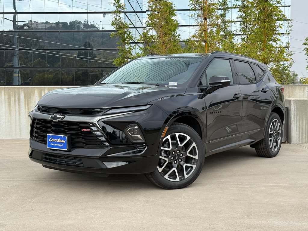 New 2026 Chevrolet Blazer RS FWD image 2