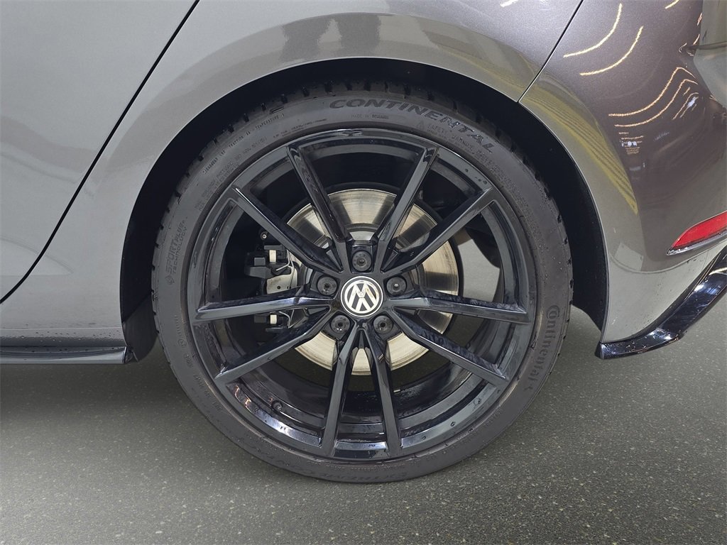Used 2019 Volkswagen Golf R 4-Door image 33