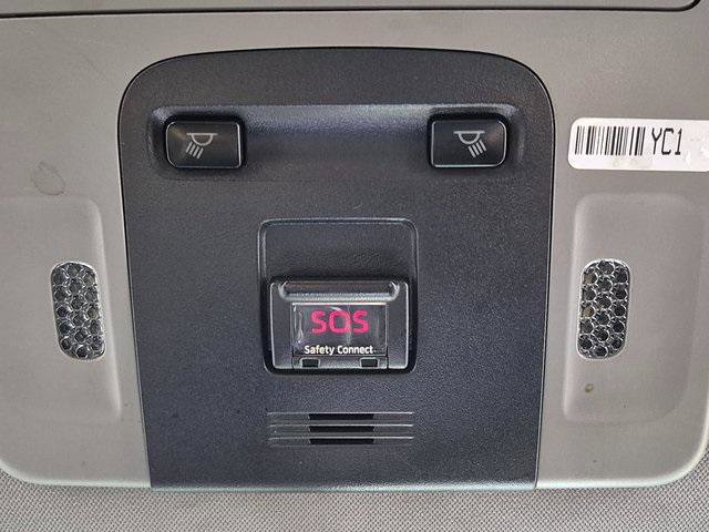 Certified 2019 Toyota Camry LE image 21