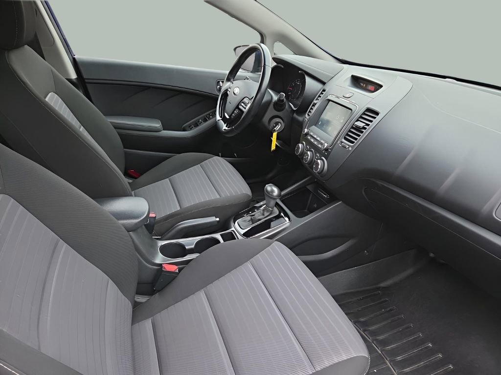 Used 2018 Kia Forte S image 10