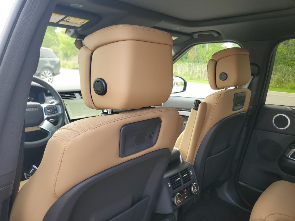 New 2026 Land Rover Discovery Dynamic SE AWD/4WD image 27
