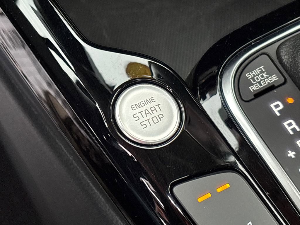 Used 2025 Kia Soul GT-Line w/ GT-Line Technology Package image 33