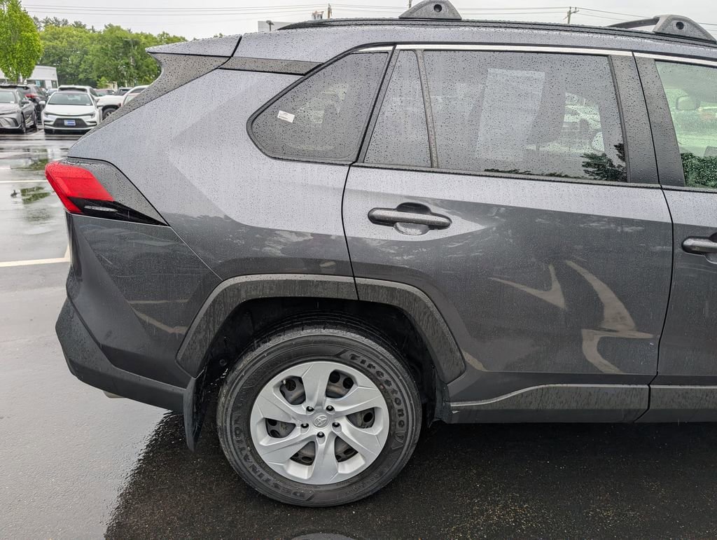 Used 2019 Toyota RAV4 LE w/ All Weather Liner Package AWD/4WD image 8