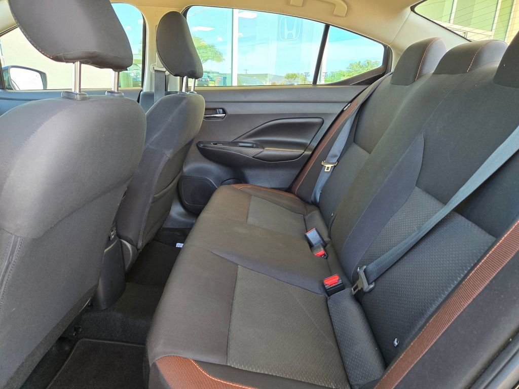 Used 2021 Nissan Versa SR FWD image 14