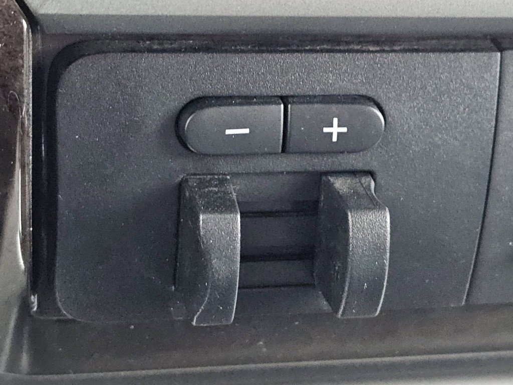 Used 2016 Ford F350 Platinum image 9