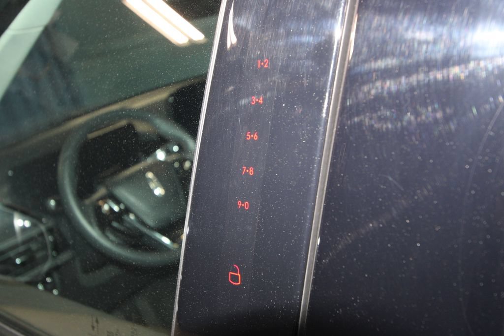 Used 2026 Lincoln Aviator Reserve AWD/4WD image 49