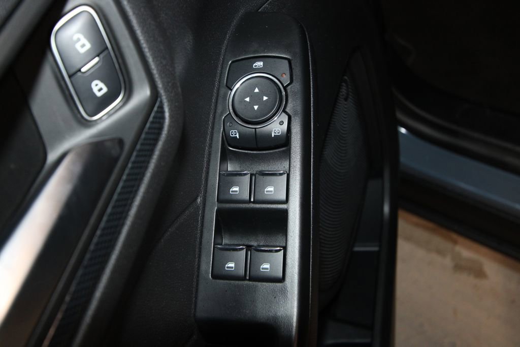 Used 2025 Ford Escape ST-Line Select w/ Tech Pack #1 AWD/4WD image 6