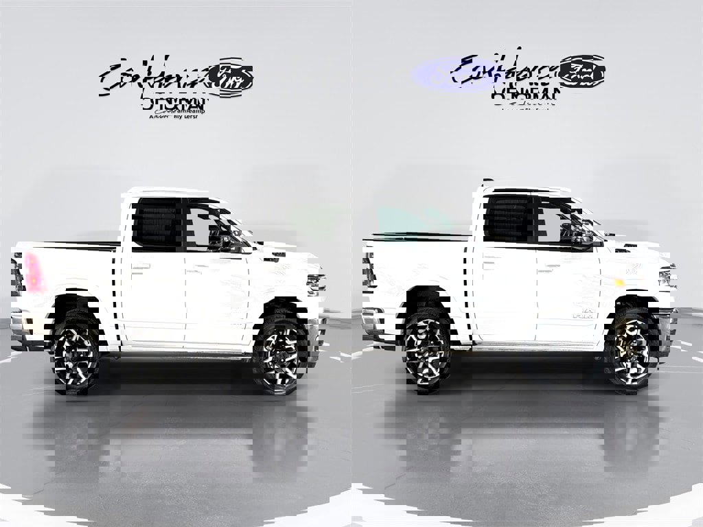 Used 2025 RAM 1500 Laramie image 10