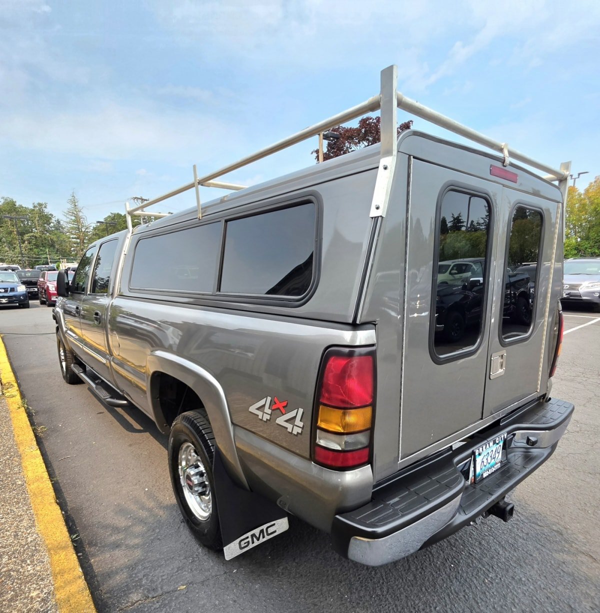 Used 2007 GMC Sierra 2500 SLT w/ Heavy-Duty Power Package AWD/4WD image 6