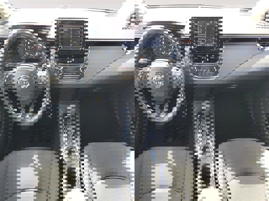 Used 2022 Toyota Corolla LE image 11