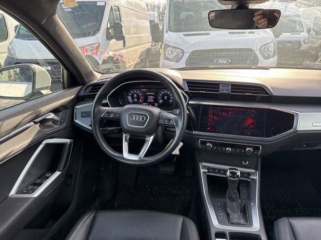 Used 2020 Audi Q3 2.0T Premium image 12