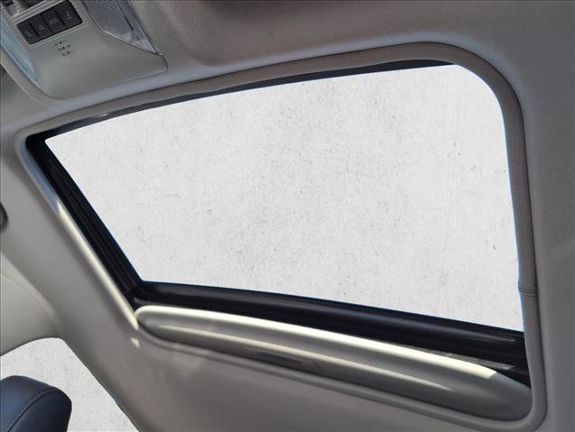 Used 2022 Toyota RAV4 Limited image 15