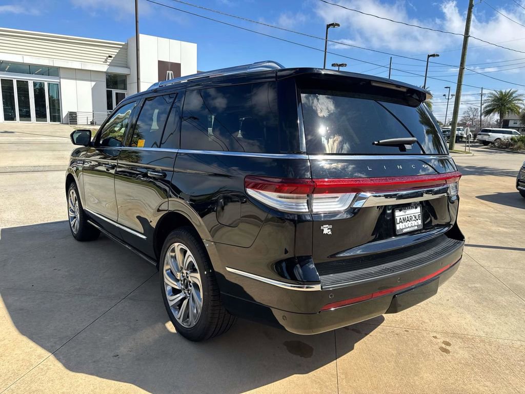 Certified 2024 Lincoln Navigator Reserve image 6