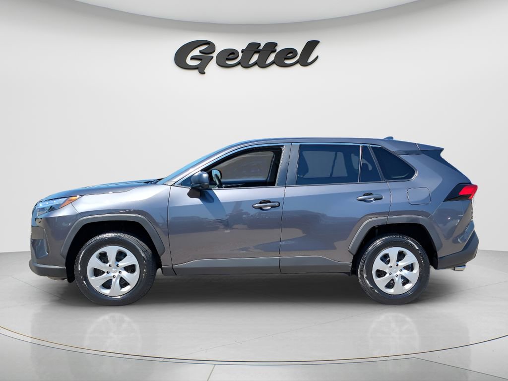 Used 2024 Toyota RAV4 LE FWD image 8