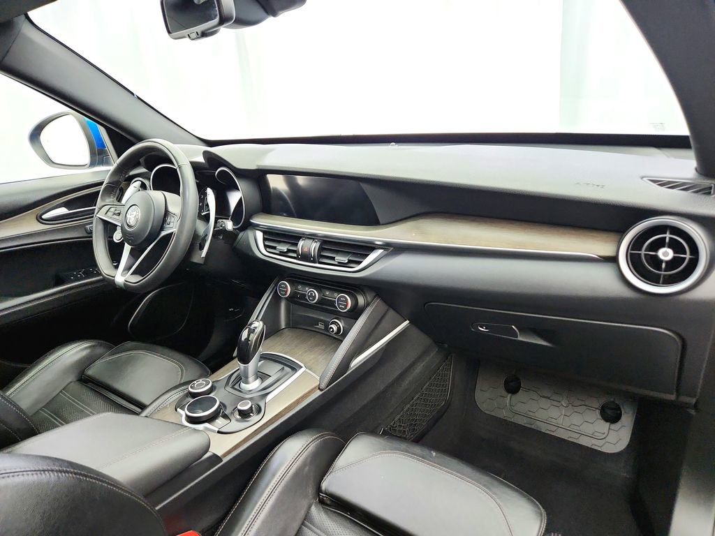 Used 2018 Alfa Romeo Stelvio Ti Sport AWD/4WD image 28