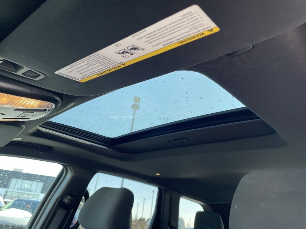 Used 2018 Jeep Grand Cherokee Laredo image 23