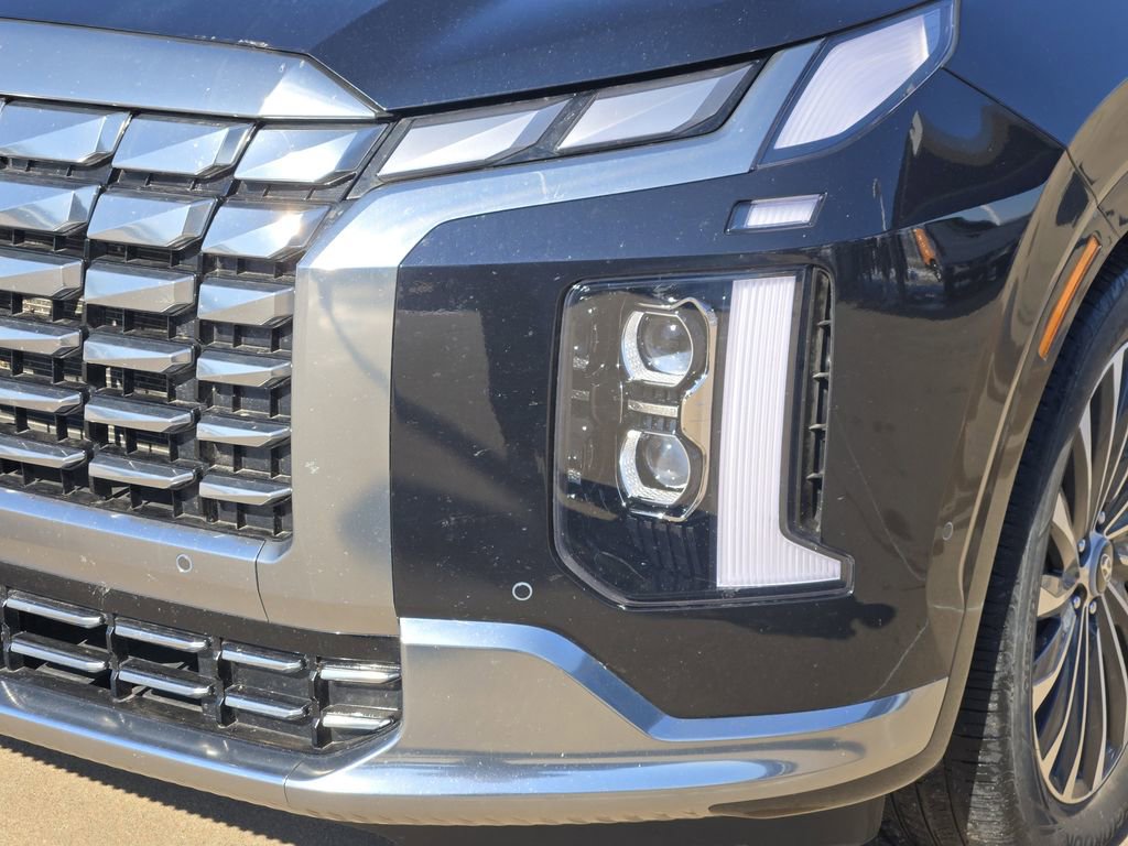 Used 2024 Hyundai Palisade Calligraphy image 32