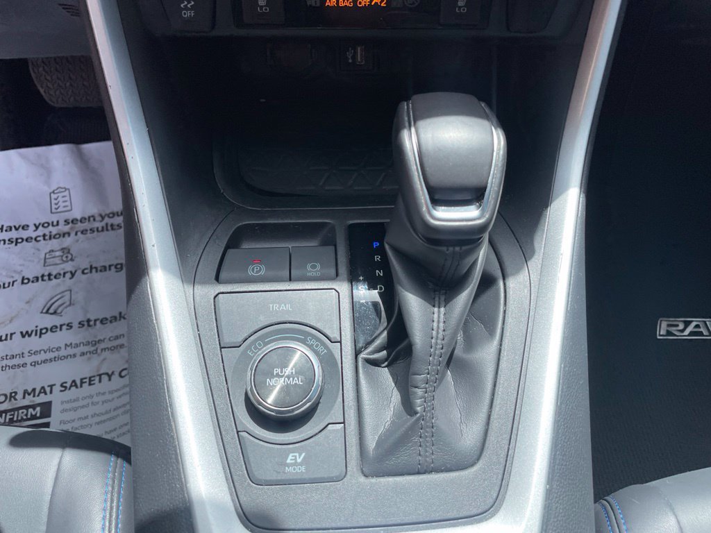 Used 2024 Toyota RAV4 XSE AWD/4WD image 21