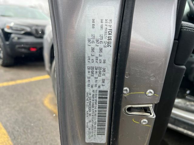 Used 2019 Jeep Cherokee Limited image 21