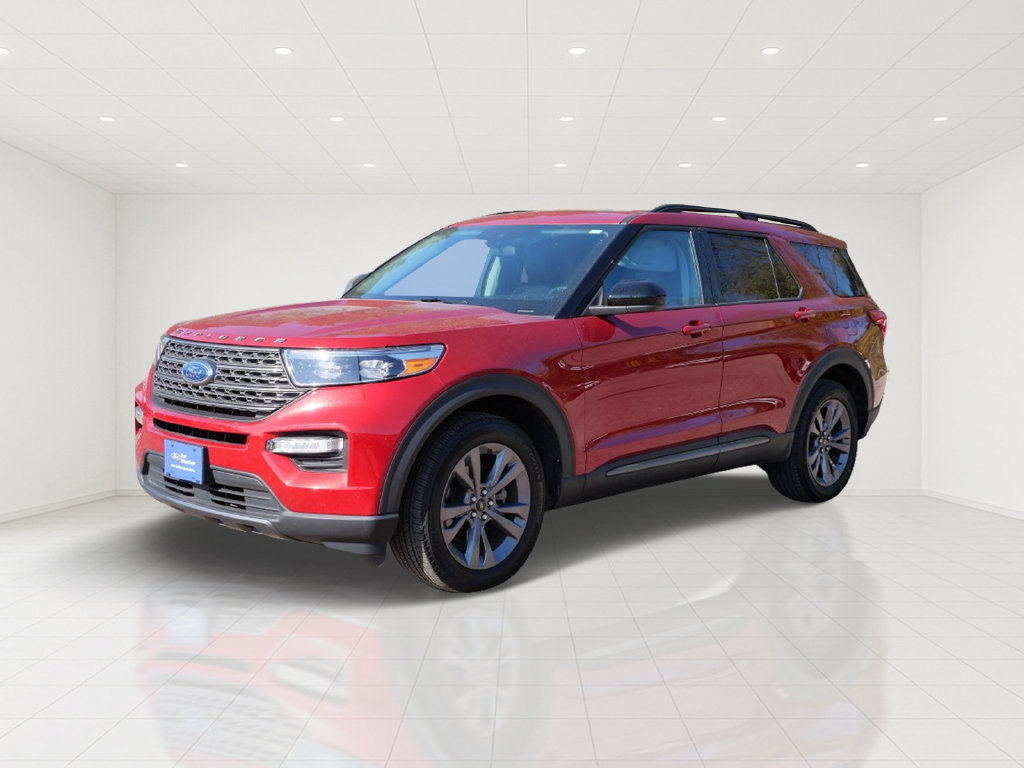 Certified 2023 Ford Explorer XLT w/ Equipment Group 202A AWD/4WD image 2