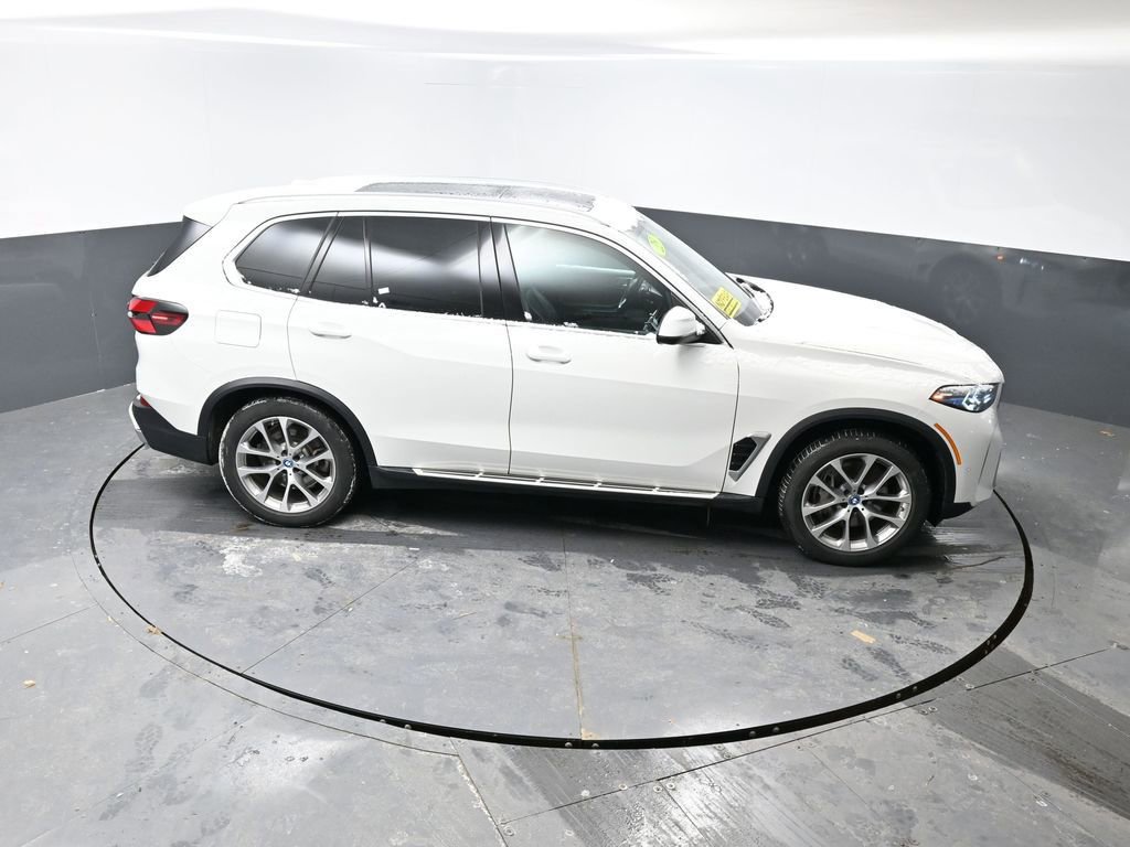 Used 2025 BMW X5 xDrive50e image 37