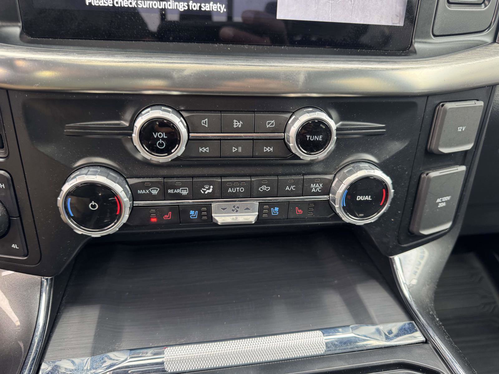 Used 2023 Ford F150 Lariat AWD/4WD image 36