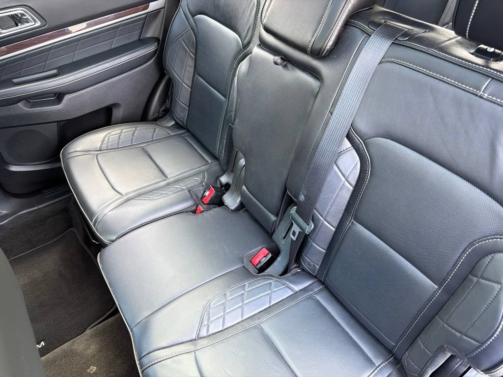 Used 2017 Ford Explorer Platinum AWD/4WD image 16