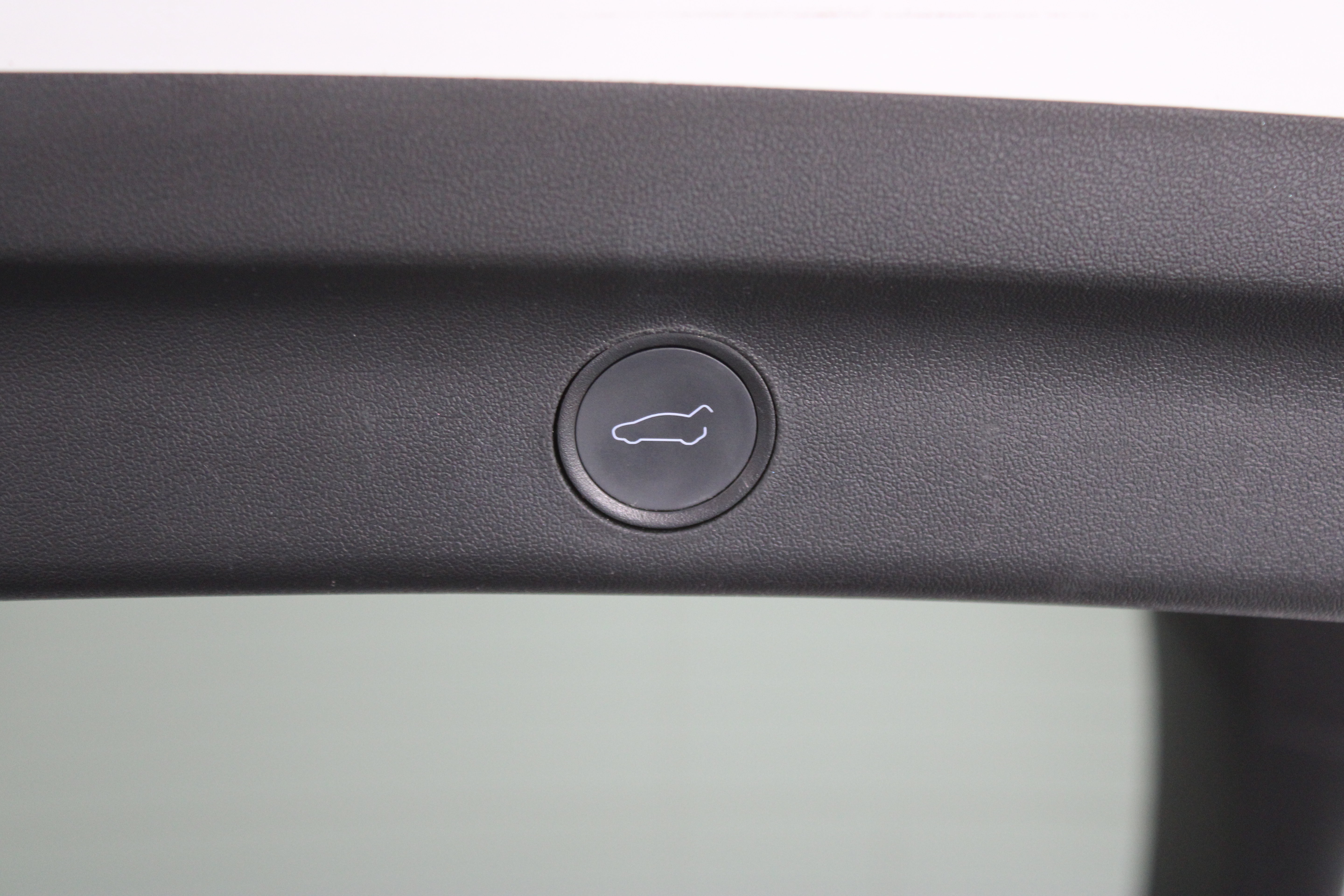 Used 2021 Tesla Model Y Long Range AWD/4WD image 30