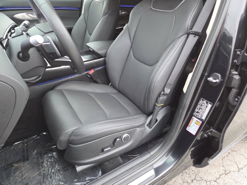 Used 2026 Genesis GV70 2.5T AWD/4WD image 24