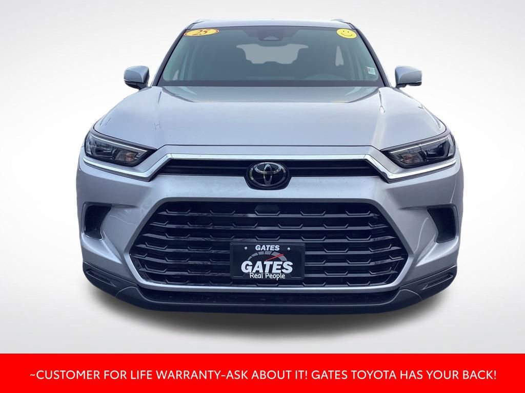 Used 2025 Toyota Grand Highlander AWD image 2