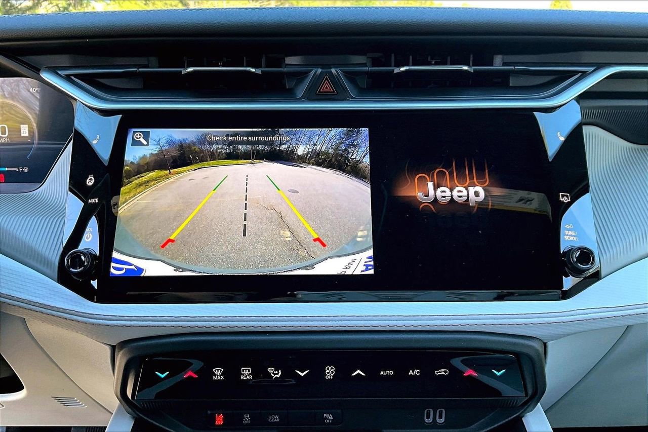 New 2026 Jeep Cherokee Limited image 14