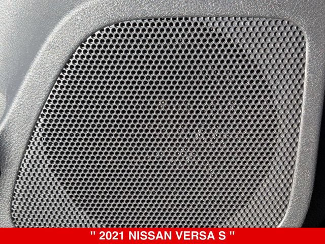 Used 2021 Nissan Versa S FWD image 13