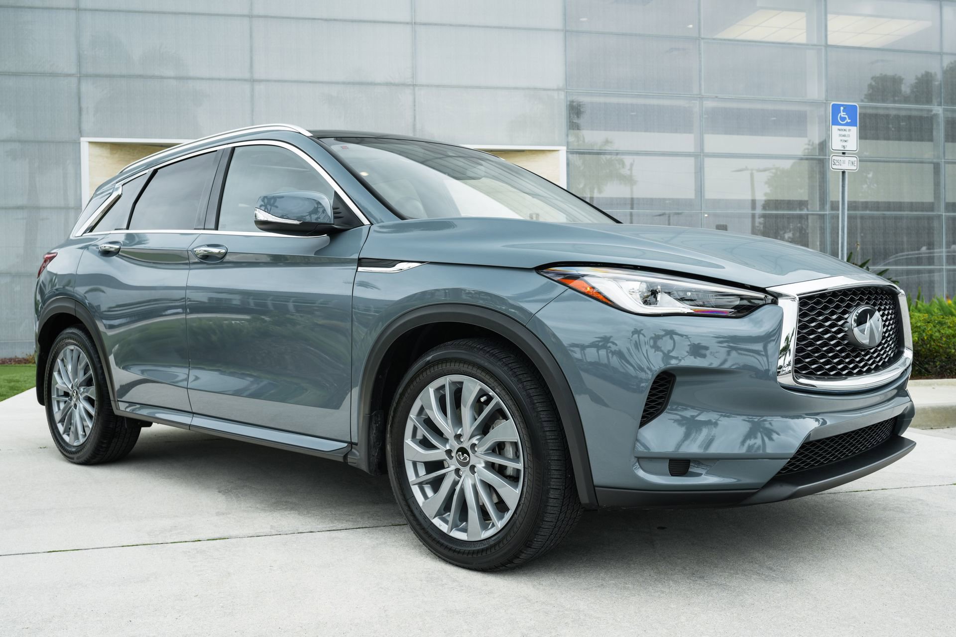 Used 2025 INFINITI QX50 Luxe video 2