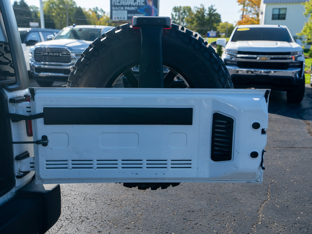 Used 2018 Jeep Wrangler Unlimited Sport w/ LED Lighting Group AWD/4WD image 10