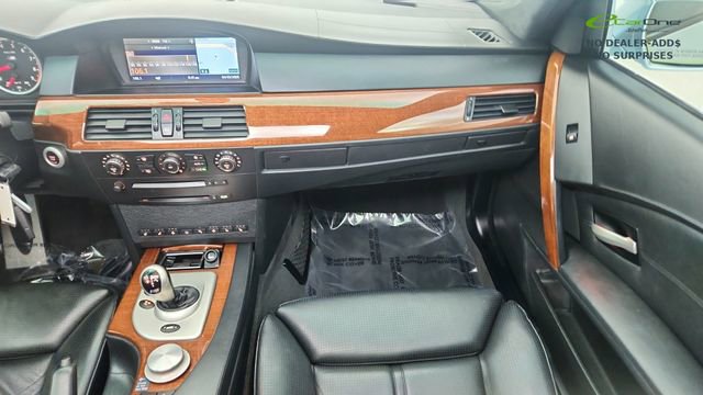Used 2006 BMW M5 image 38