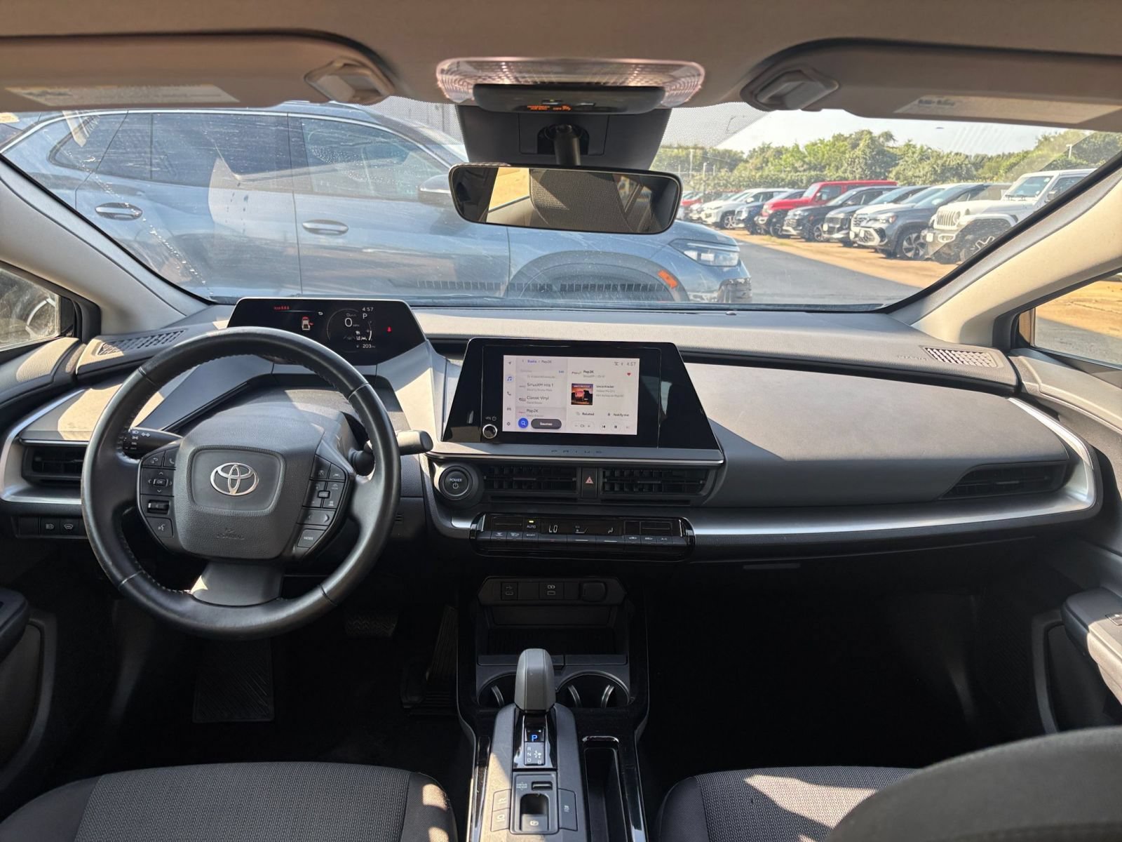 Used 2024 Toyota Prius LE FWD image 30