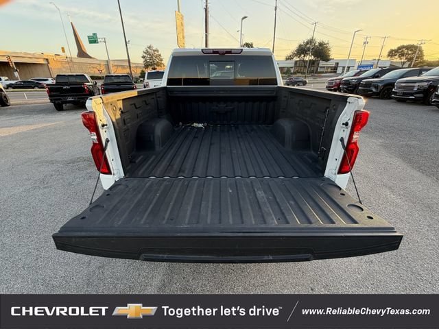 Used 2025 Chevrolet Silverado 1500 High Country w/ High Country Premium Package AWD/4WD image 36