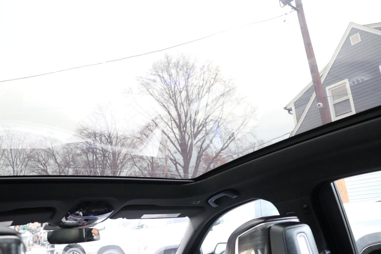 Used 2024 BMW 740i xDrive AWD/4WD image 21
