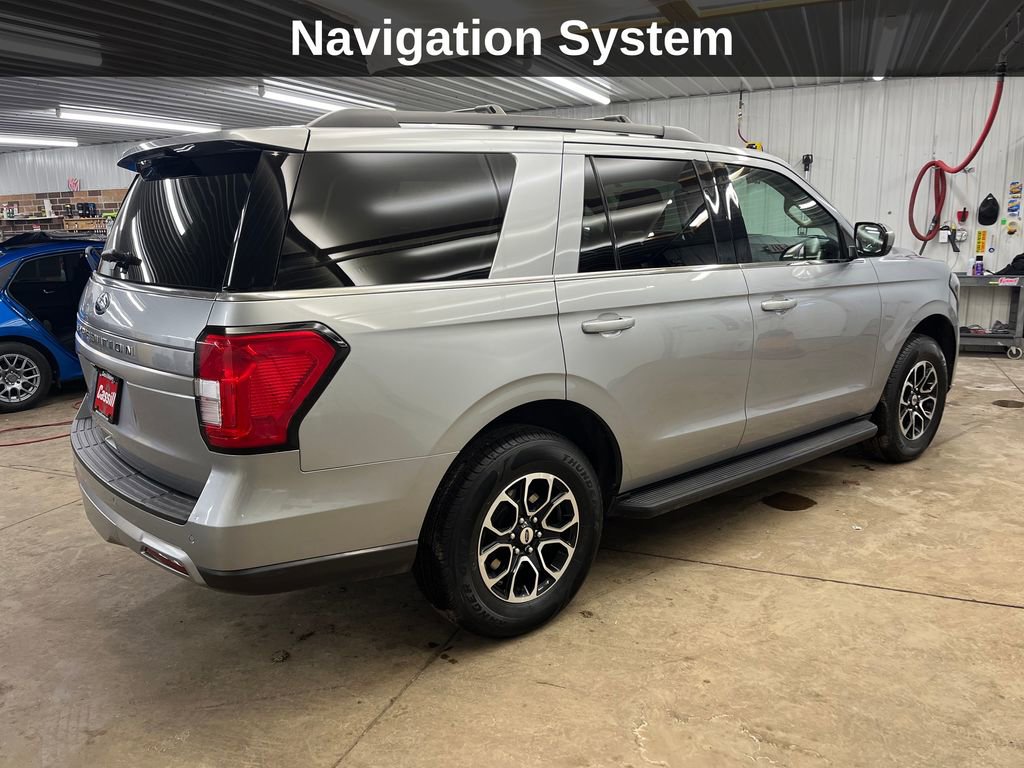 Used 2024 Ford Expedition XLT image 6