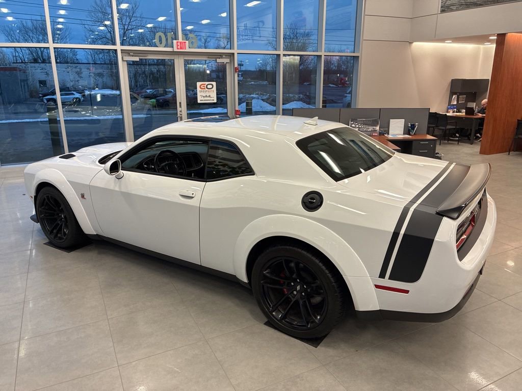 Used 2022 Dodge Challenger R/T Scat Pack RWD image 7