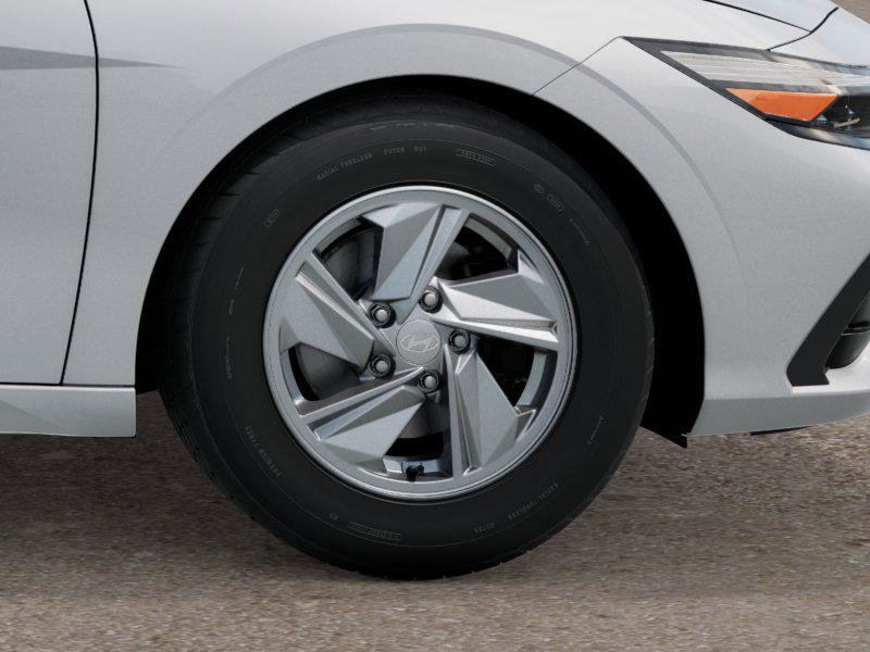 New 2026 Hyundai Elantra SE FWD image 8