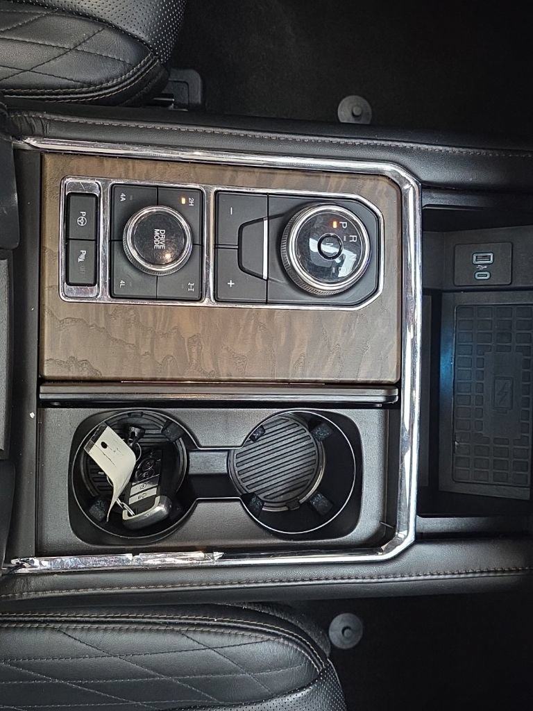 Used 2020 Ford Expedition Platinum AWD/4WD image 24