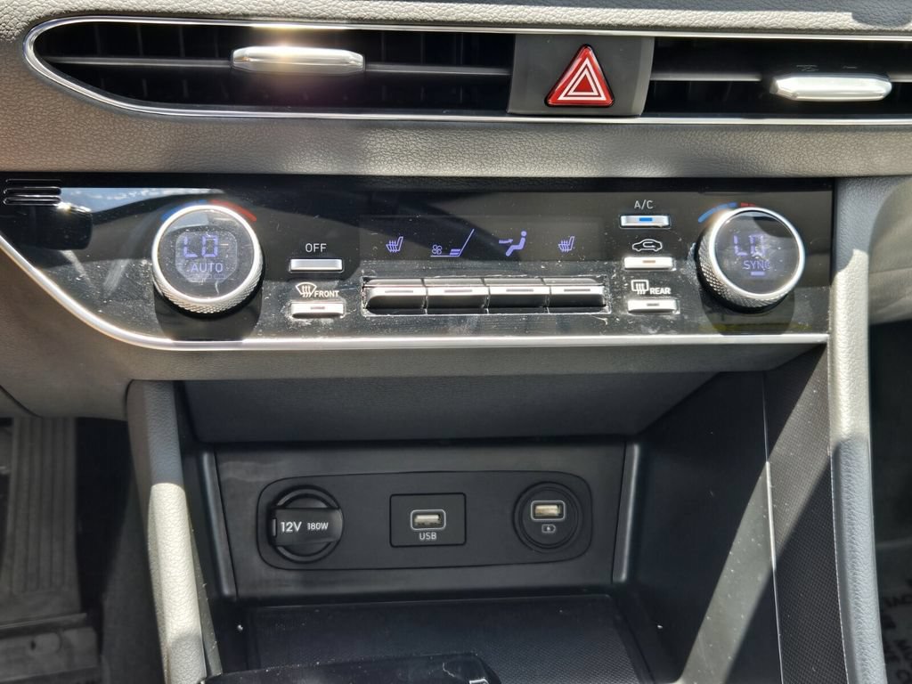 Certified 2022 Hyundai Sonata SEL w/ Preferred Accessory Package FWD image 20