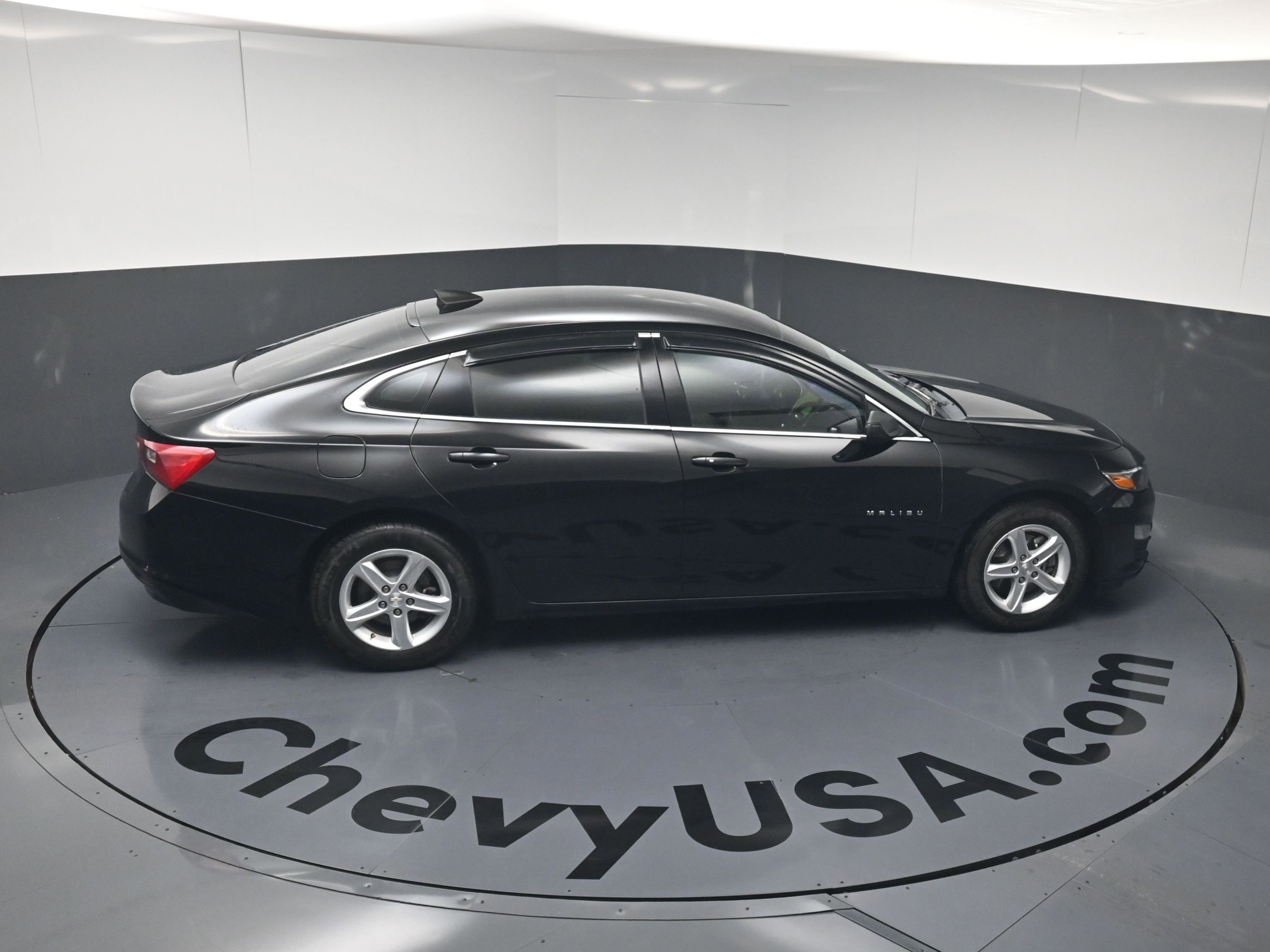 Used 2020 Chevrolet Malibu LS FWD image 16