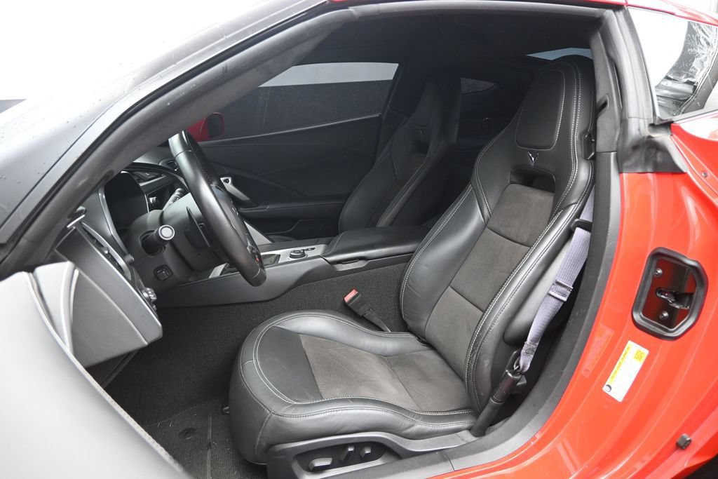 Used 2016 Chevrolet Corvette Z06 w/ 3LZ Preferred Equipment Group RWD image 23