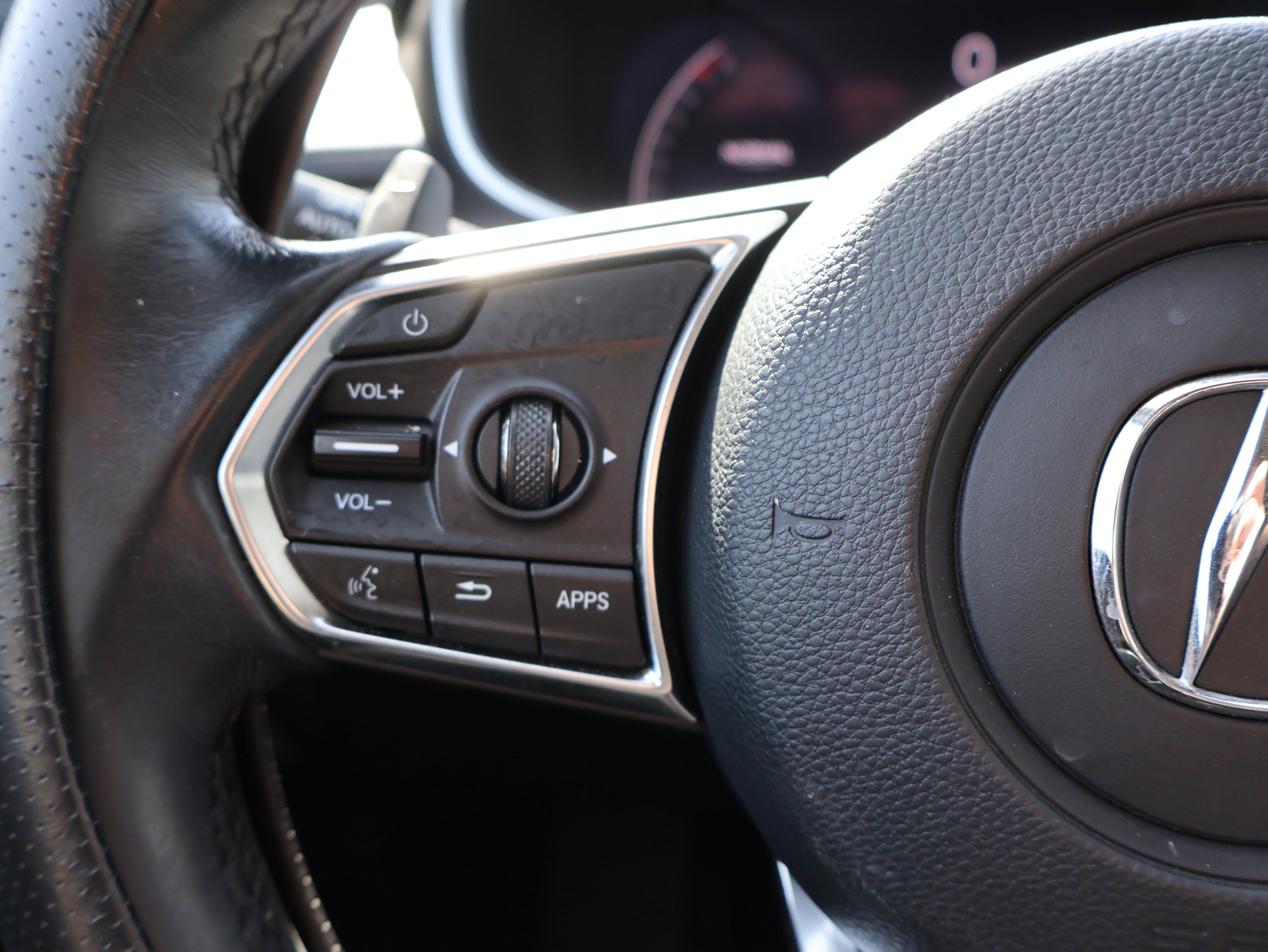 Used 2023 Acura MDX SH-AWD w/ Technology Package image 36