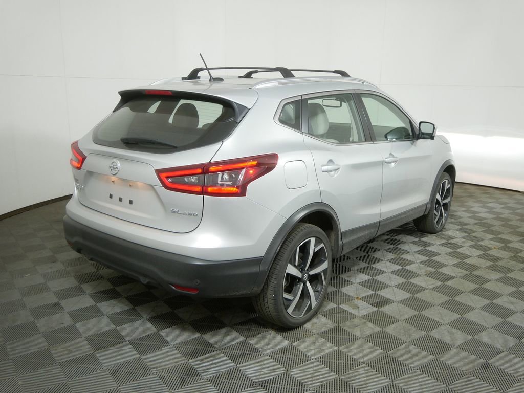 Used 2020 Nissan Rogue Sport SL w/ Premium Package video 3