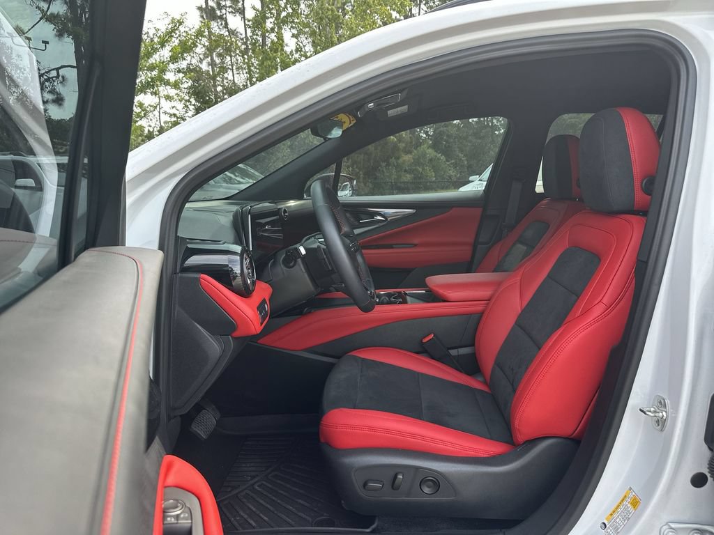 Used 2024 Chevrolet Blazer EV RS AWD/4WD image 2