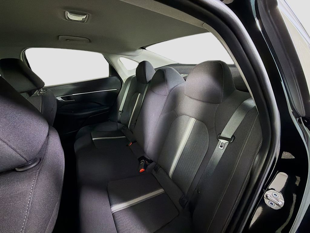 Used 2025 Hyundai Sonata SE FWD image 22